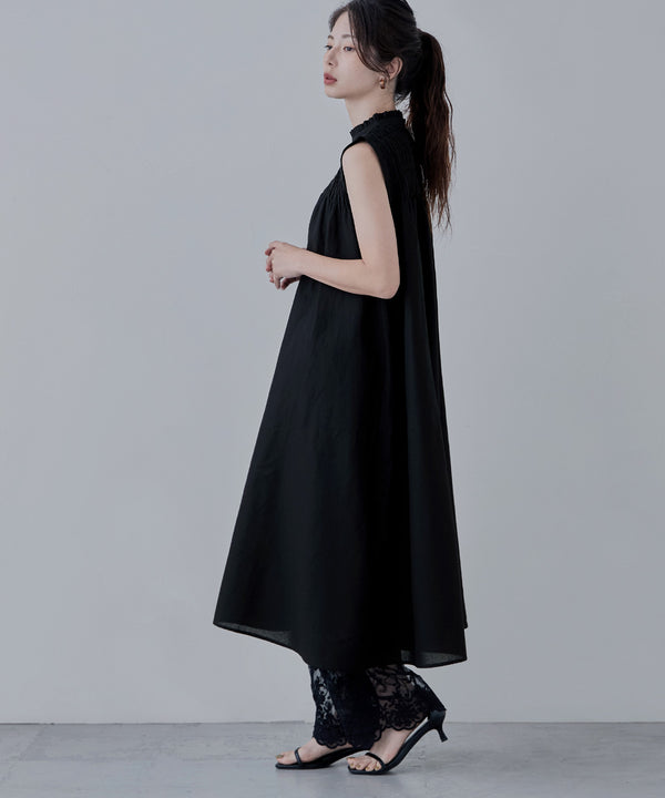 {"color":"\u30d6\u30e9\u30c3\u30af","info":"model\uff1aH166cm size\uff1aM"}