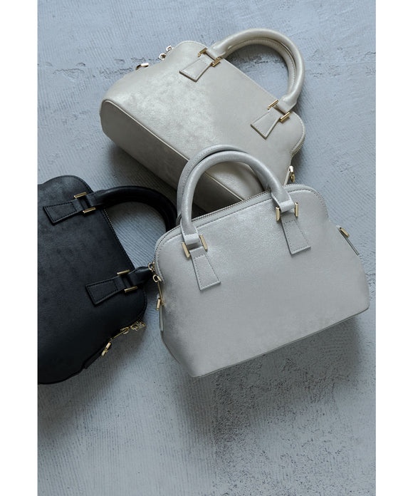 {"color":"\u30b7\u30eb\u30d0\u30fc","info":""}