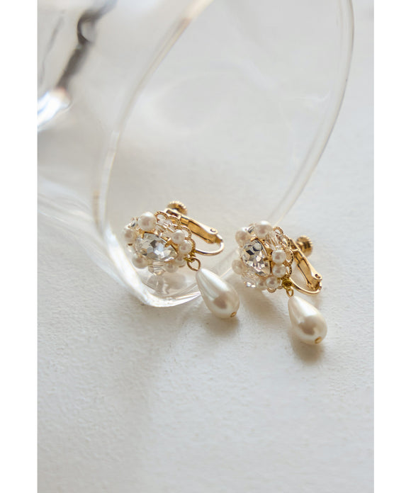 {"color":"\u30b4\u30fc\u30eb\u30c9","info":""}