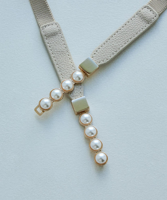 {"color":"\u30d9\u30fc\u30b8\u30e5","info":""}