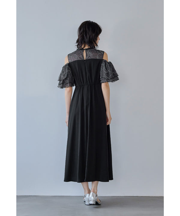 {"color":"\u30d6\u30e9\u30c3\u30af","info":"model\uff1aH166cm size\uff1aM"}