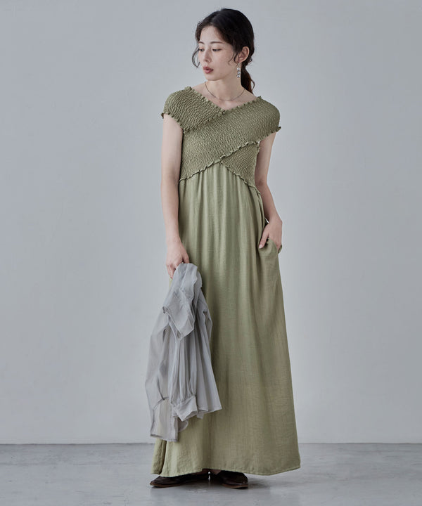 {"color":"\u30b0\u30ec\u30fc\u30b8\u30e5","info":"model\uff1aH166cm size\uff1aF"}