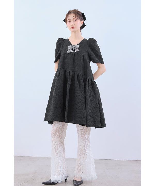 {"color":"\u30aa\u30d5\u30db\u30ef\u30a4\u30c8","info":"model\uff1aH166cm size\uff1aM"}