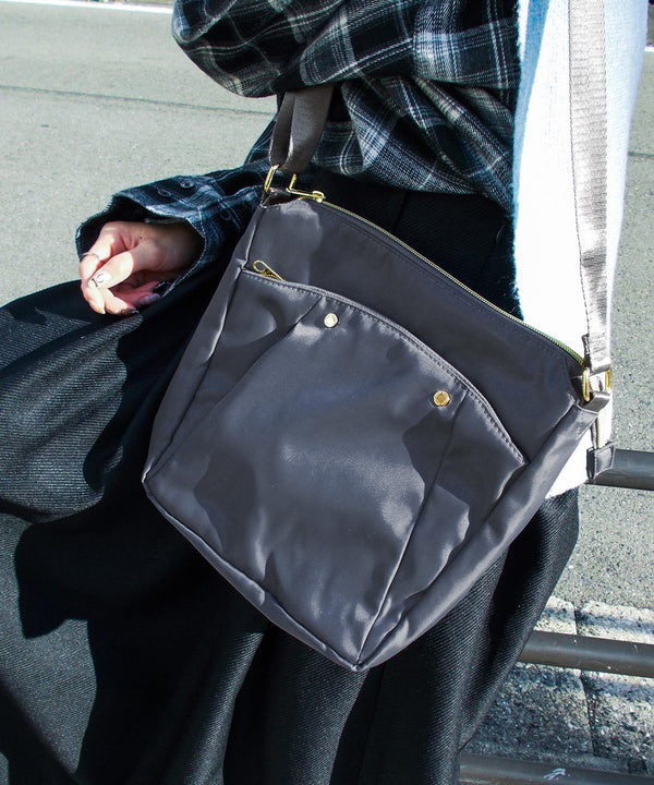 {"color":"\u30c1\u30e3\u30b3\u30fc\u30eb\u30b0\u30ec\u30fc","info":"model\uff1aH158cm size\uff1aF"}