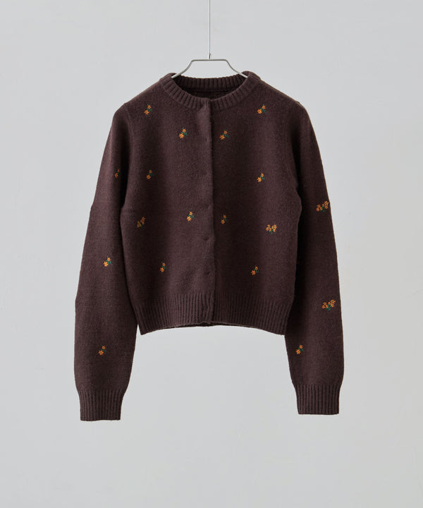 {"color":"\u30d6\u30e9\u30a6\u30f3","info":""}