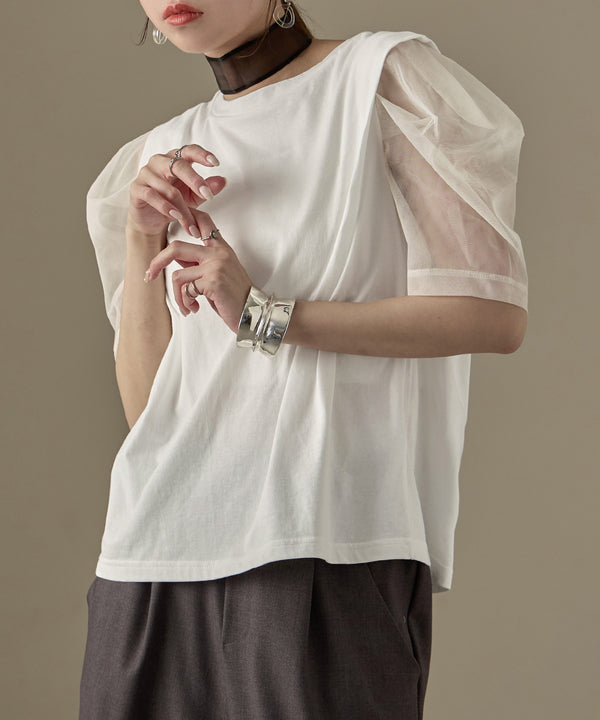 {"color":"\u30aa\u30d5\u30db\u30ef\u30a4\u30c8","info":"model\uff1aH158cm size\uff1aM"}