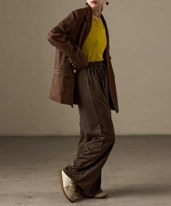 {"color":"\u30d6\u30e9\u30a6\u30f3","info":"model\uff1aH158cm size\uff1aM"}