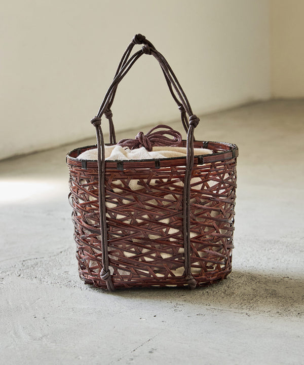 {"color":"\u30a2\u30a4\u30dc\u30ea\u30fc","info":"model\uff1aH170cm size\uff1aF"}