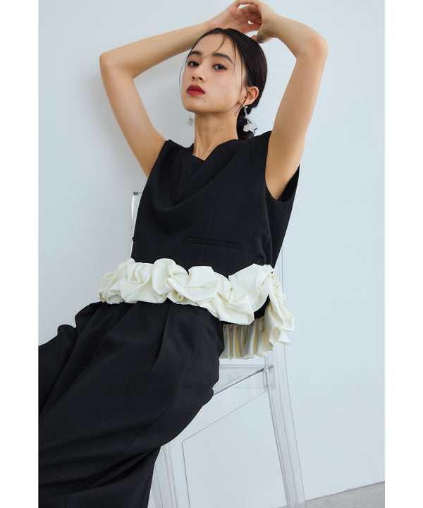 {"color":"\u30d6\u30e9\u30c3\u30af","info":"model\uff1aH165cm size\uff1aM"}