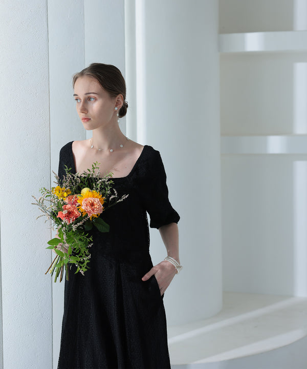 {"color":"\u30d6\u30e9\u30c3\u30af","info":""}