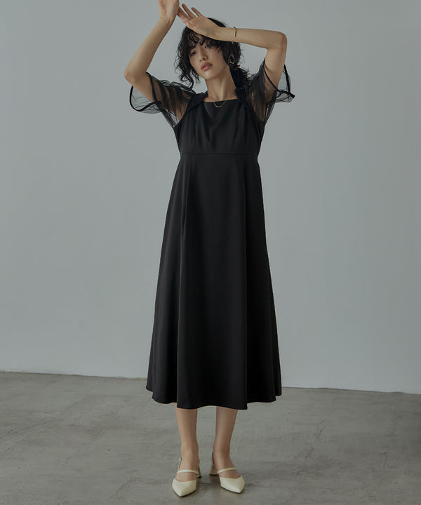 {"color":"\u30d6\u30e9\u30c3\u30af","info":"model\uff1aH167cm size\uff1aM"}