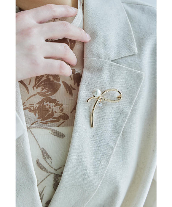 {"color":"\u30b4\u30fc\u30eb\u30c9","info":""}