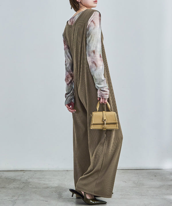 {"color":"\u30ab\u30fc\u30ad","info":"model\uff1aH158cm size\uff1aM"}