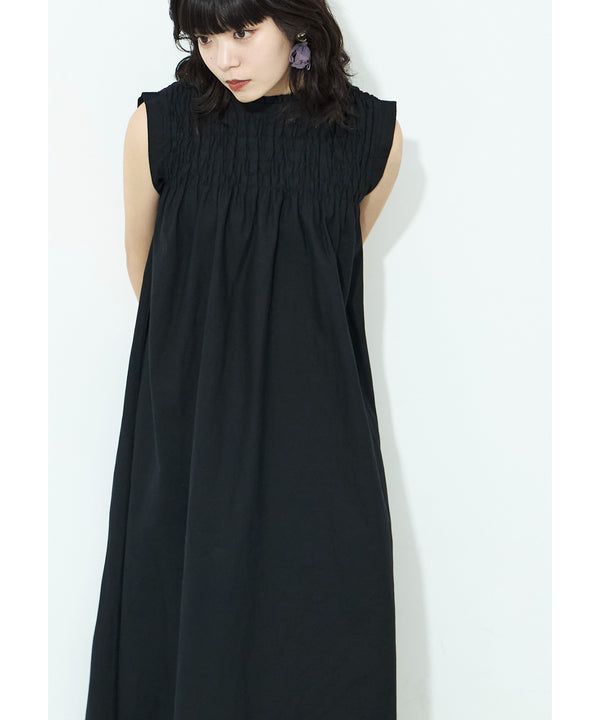 {"color":"\u30d6\u30e9\u30c3\u30af","info":"model\uff1aH157cm size\uff1aM"}
