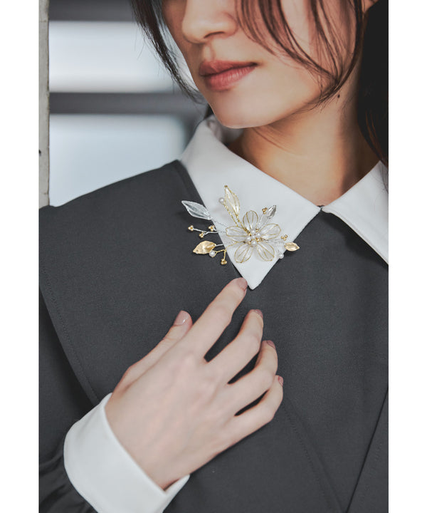 {"color":"\u30b4\u30fc\u30eb\u30c9","info":""}