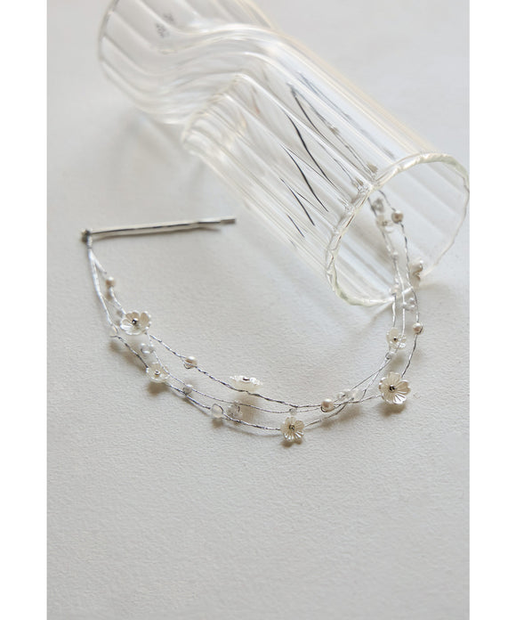 {"color":"\u30b7\u30eb\u30d0\u30fc","info":""}