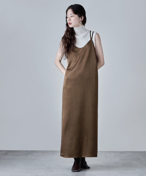 {"color":"\u30d6\u30e9\u30a6\u30f3","info":"model\uff1aH166cm size\uff1aF"}
