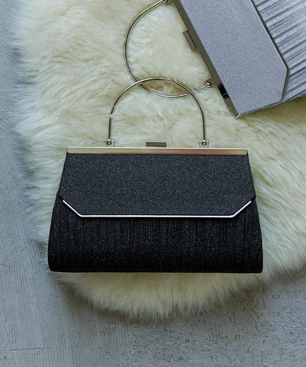 {"color":"","info":""}