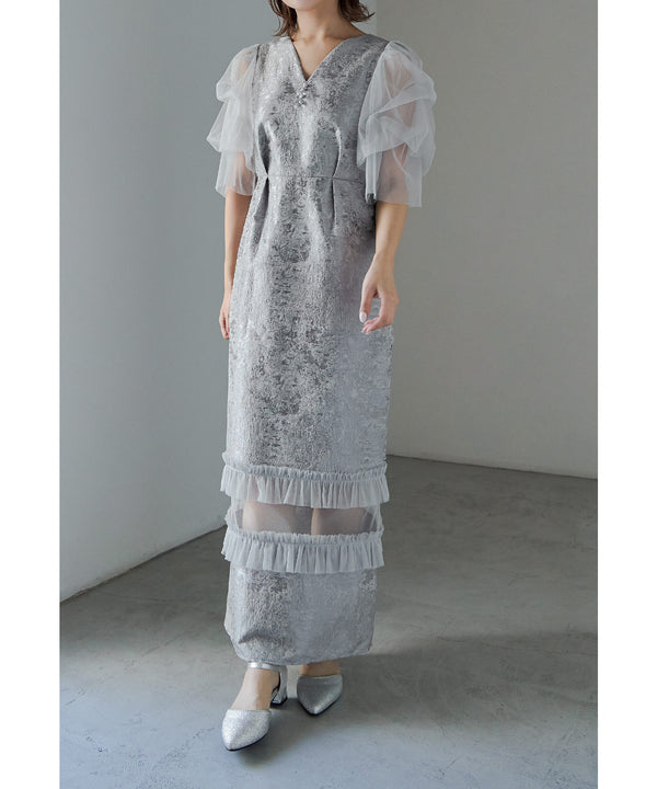 {"color":"\u30b7\u30eb\u30d0\u30fc","info":""}