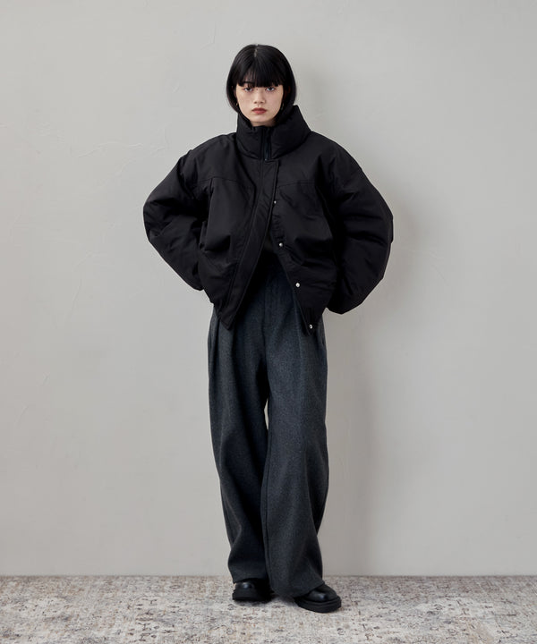 {"color":"\u30d6\u30e9\u30c3\u30af","info":"model\uff1aH163cm size\uff1aF"}