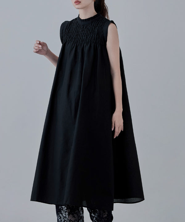 {"color":"\u30d6\u30e9\u30c3\u30af","info":"model\uff1aH166cm size\uff1aM"}