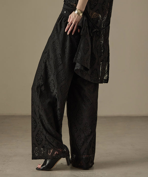 {"color":"\u30d6\u30e9\u30c3\u30af","info":"model\uff1aH158cm size\uff1aM"}