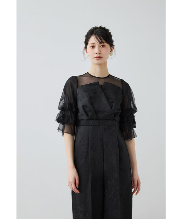 {"color":"\u30d6\u30e9\u30c3\u30af","info":"model\uff1aH166cm size\uff1aM"}