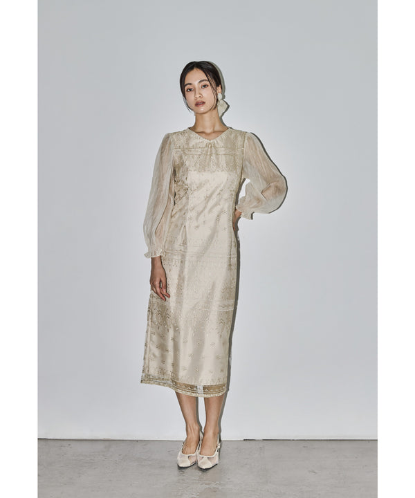 {"color":"\u30d9\u30fc\u30b8\u30e5","info":"model\uff1aH165cm size\uff1aM"}