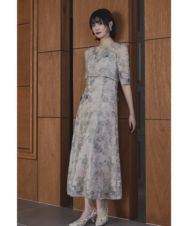 {"color":"\u30b0\u30ec\u30fc\u30b8\u30e5","info":"model\uff1aH166cm size\uff1aM"}