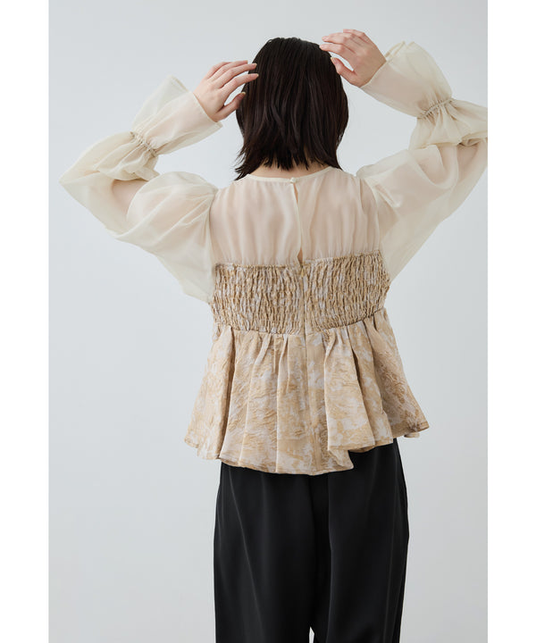 {"color":"\u30d9\u30fc\u30b8\u30e5","info":"model\uff1aH166cm size\uff1aM"}