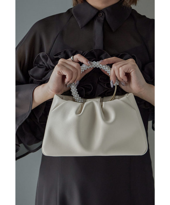 {"color":"\u30a2\u30a4\u30dc\u30ea\u30fc","info":""}