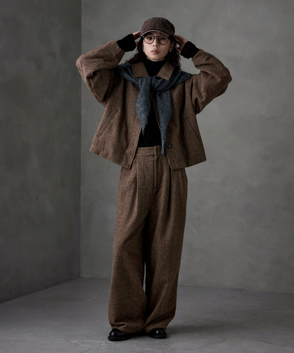 {"color":"\u30d6\u30e9\u30a6\u30f3","info":"model\uff1aH166cm size\uff1aF"}