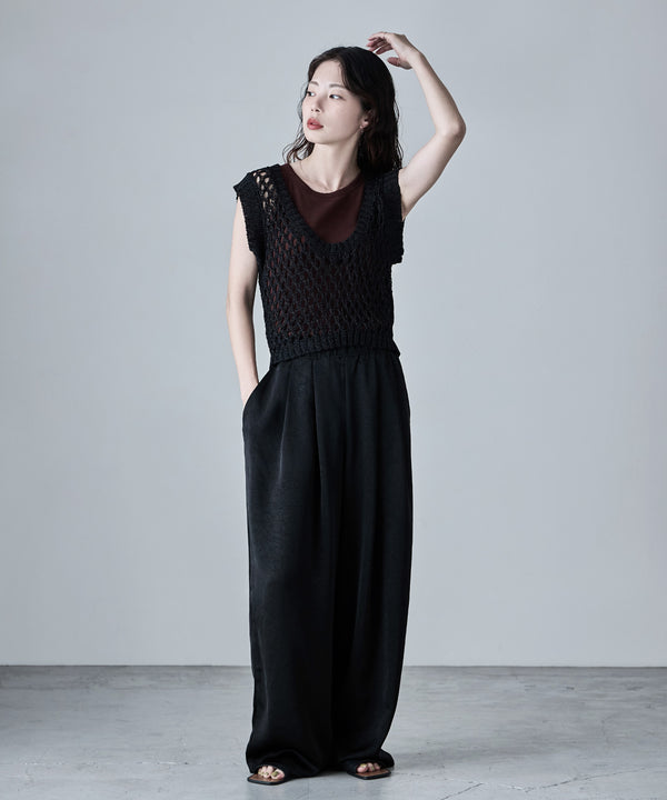 {"color":"\u30d6\u30e9\u30c3\u30af","info":"model\uff1aH166cm size\uff1aM"}