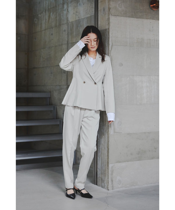 {"color":"\u30d9\u30fc\u30b8\u30e5","info":"model\uff1aH165cm size\uff1aM"}