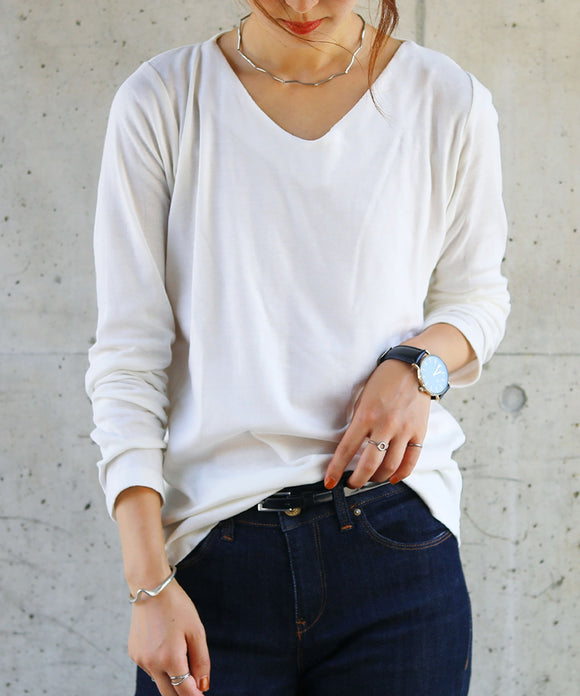 Fashion Letter フライスVネックロンT オフホワイト