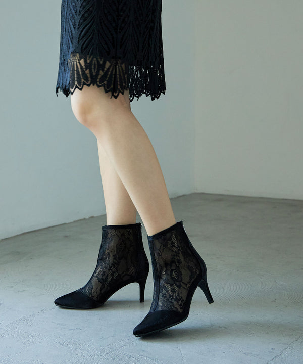 {"color":"\u30d6\u30e9\u30c3\u30af","info":""}