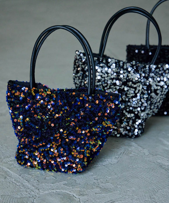 {"color":"\u30d6\u30eb\u30fc","info":""}