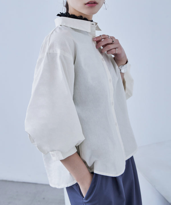 {"color":"\u30aa\u30d5\u30db\u30ef\u30a4\u30c8","info":""}