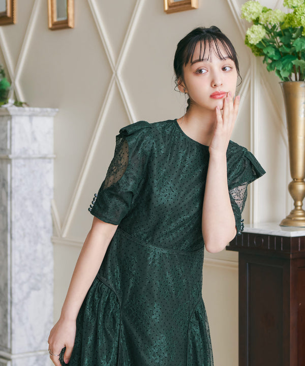 {"color":"\u30c0\u30fc\u30af\u30b0\u30ea\u30fc\u30f3","info":"model\uff1aH162cm size\uff1aM"}