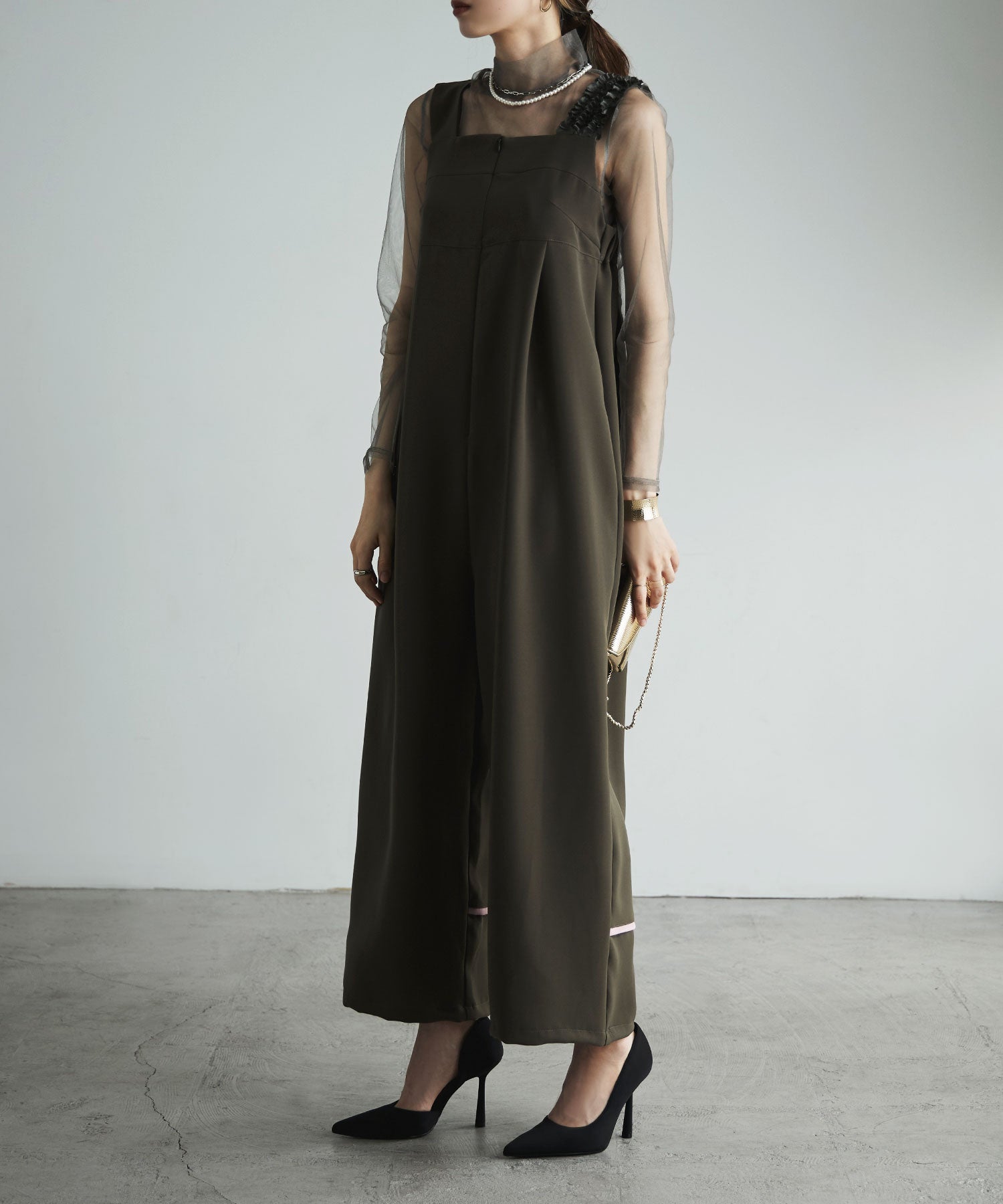 フリルショルダーコンビネゾン｜オーバーオール・オールインワン