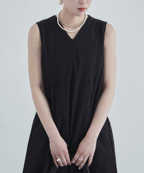 {"color":"\u30d6\u30e9\u30c3\u30af","info":"model\uff1aH163 size\uff1aM"}