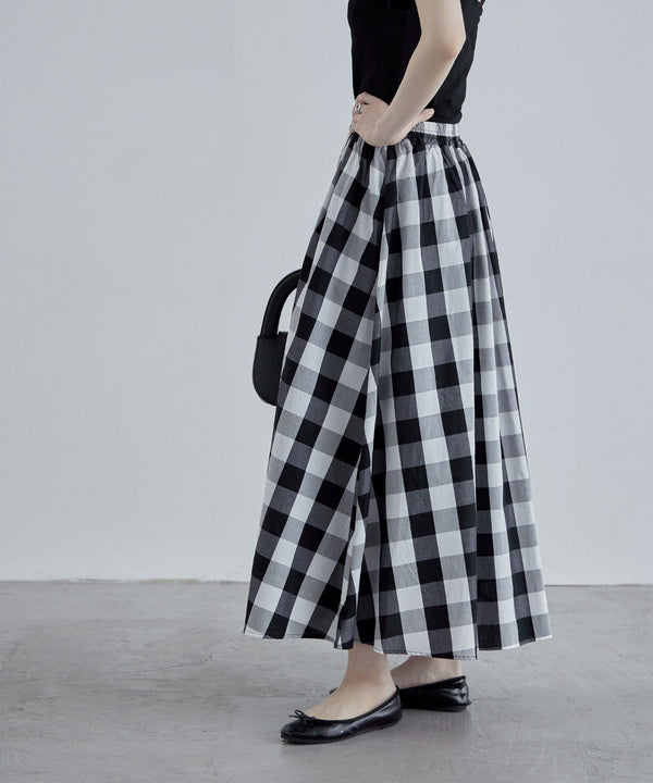{"color":"\u30d6\u30e9\u30c3\u30af","info":"model\uff1aH170cm size\uff1aM"}