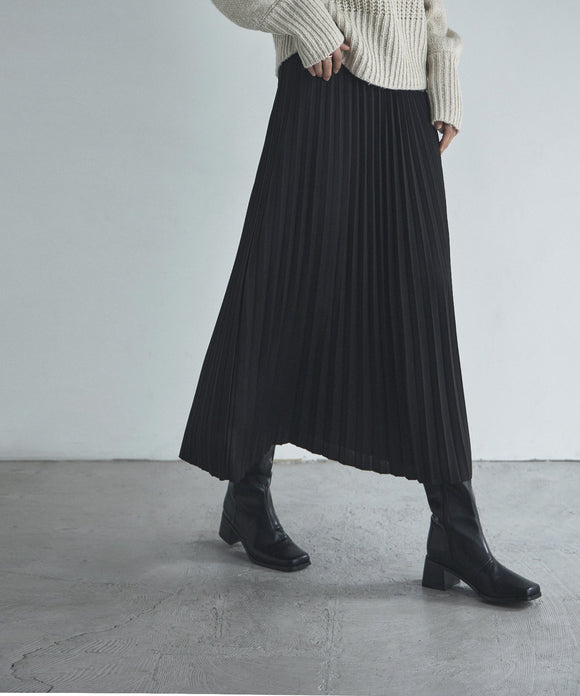 {"color":"\u30d6\u30e9\u30c3\u30af","info":"model\uff1aH170cm size\uff1aF"}