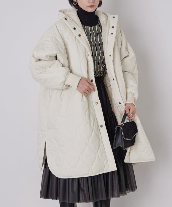 Fashion Letter ソフトタフタオフラインキルティングコート アイボリー