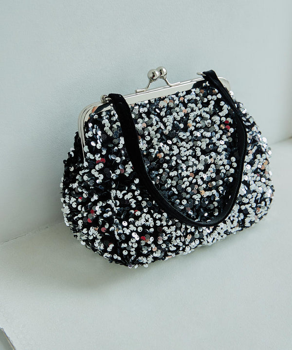 {"color":"\u30b7\u30eb\u30d0\u30fc","info":""}