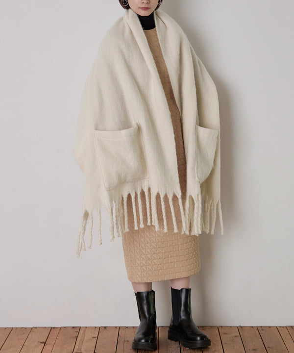 {"color":"\u30a2\u30a4\u30dc\u30ea\u30fc","info":"model\uff1aH163.5cm size\uff1aF"}