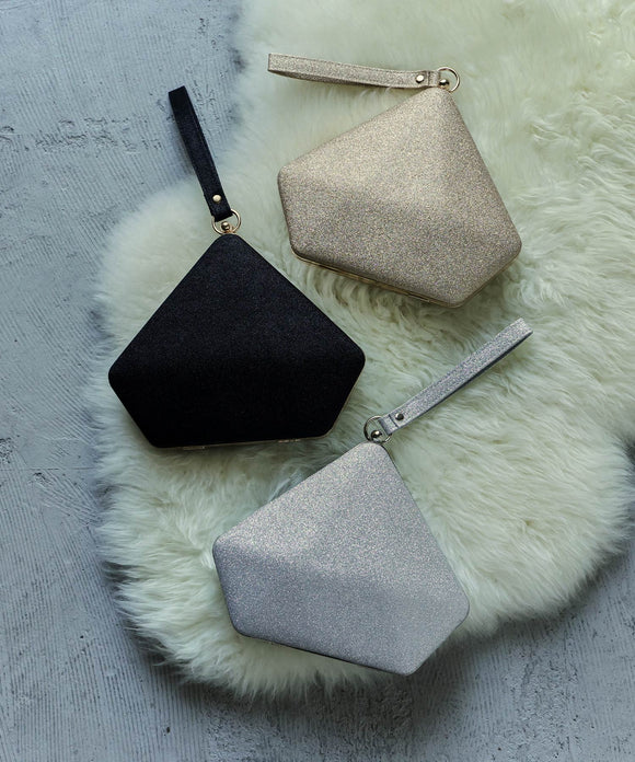 niana 2wayラメコーティングクラッチバック ブラック