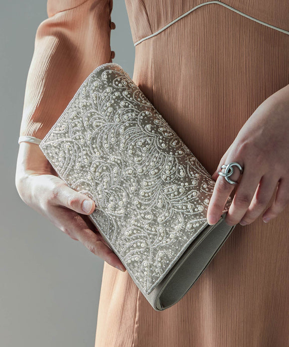 {"color":"\u30e2\u30ab","info":""}