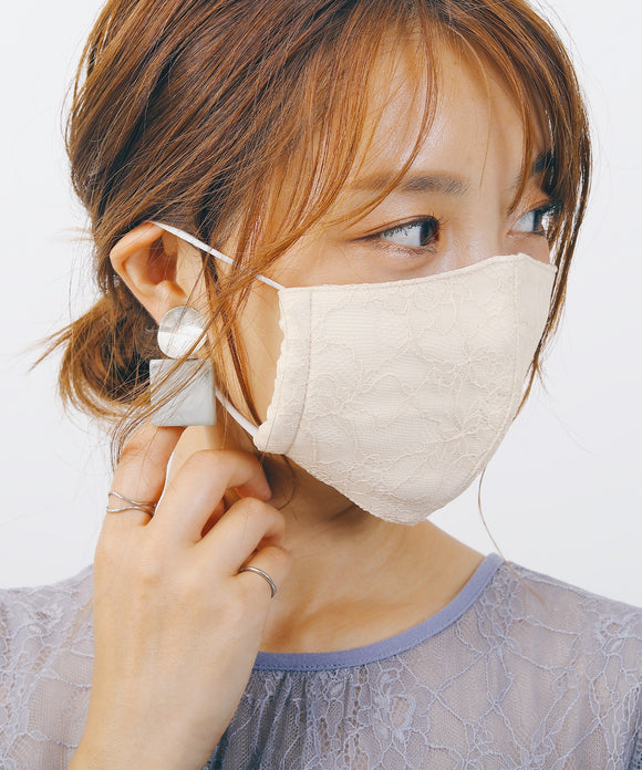 {"color":"\u30d9\u30fc\u30b8\u30e5","info":"model\uff1aH161cm size\uff1aS"}