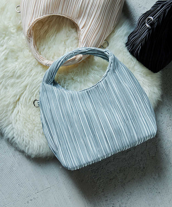 {"color":"","info":""}